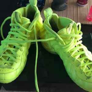 Nike Air Foamposite Pro Volt